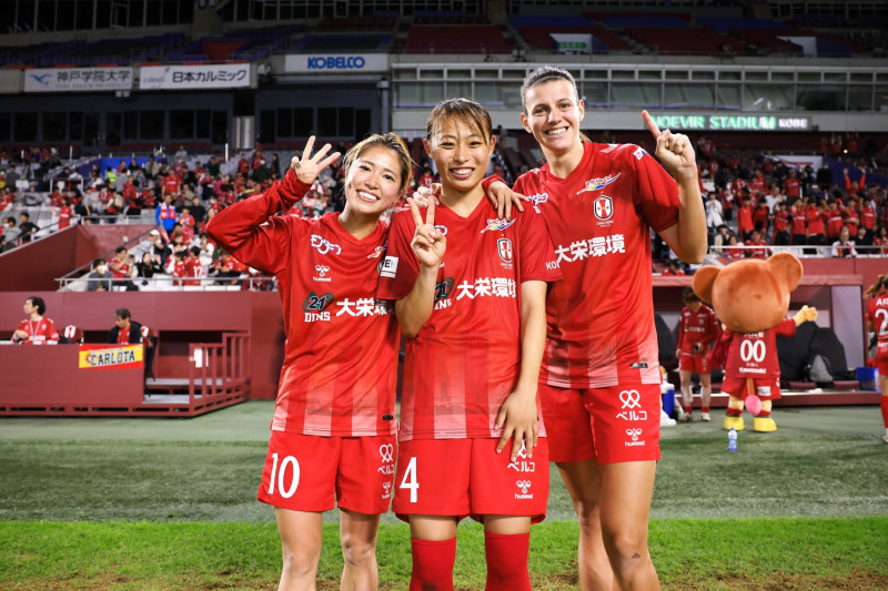 2020 INAC神戸レオネッサ クラブオフィシャルカード 新品未開封2ボックス 2020 INAC神戸レオネッサ クラブオフィシャルカード BOX（送料